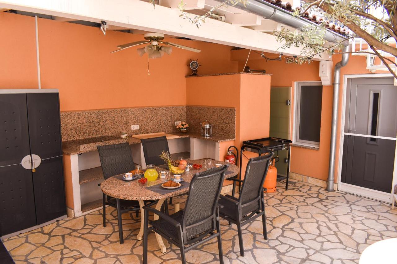 Kuca Za Odmor Antic - Holiday House Antic Novi Vinodolski Eksteriør billede