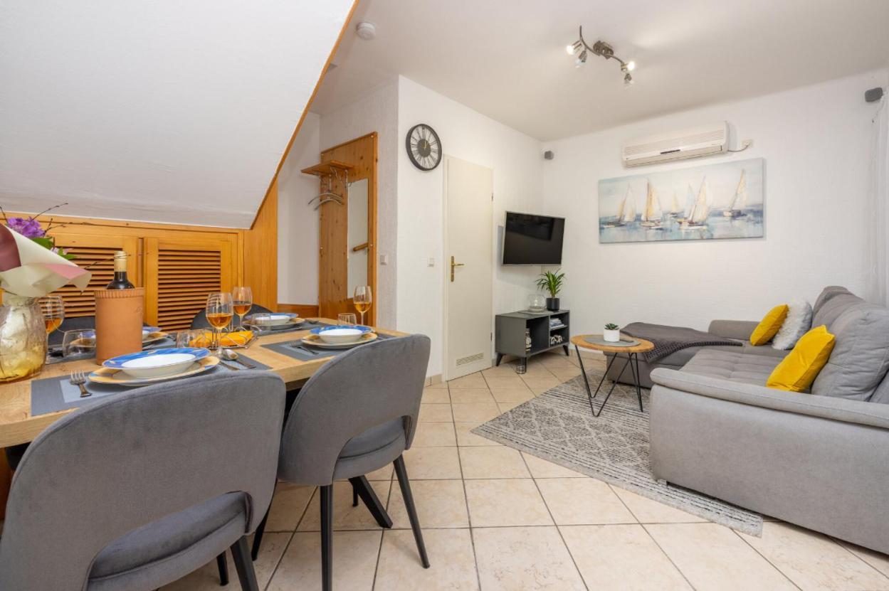 Kuca Za Odmor Antic - Holiday House Antic Novi Vinodolski Eksteriør billede